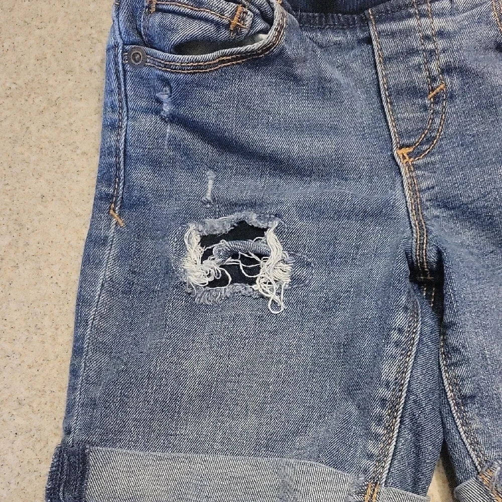 Old Navy Distressed Blue Denim Shorts Size 4T